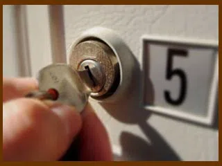 Indianapolis Top Locksmiths Indianapolis, IN 317-350-6012 - 1-mailbox
